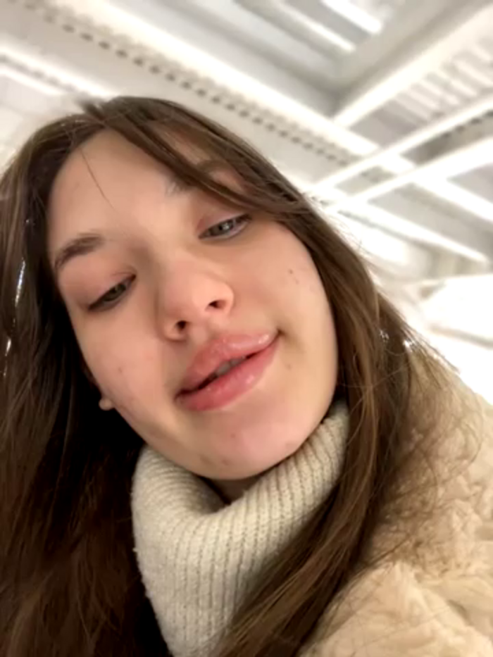 Holly_Molii
