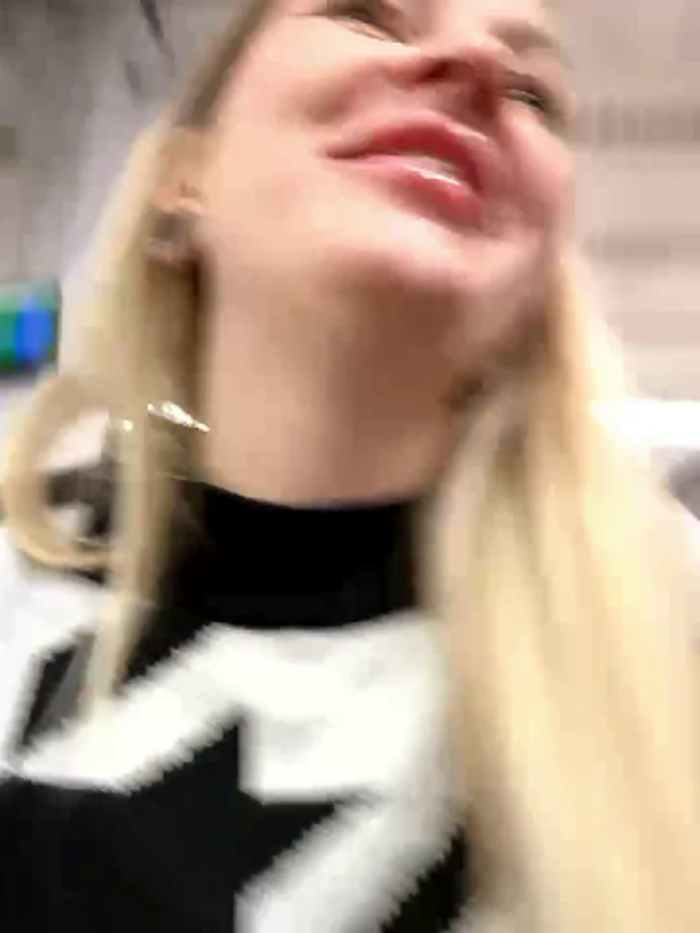 Teya_moon_