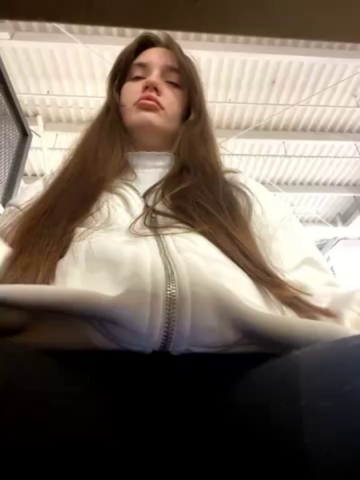 Holly_Molii