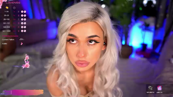 Serene_Sophiex