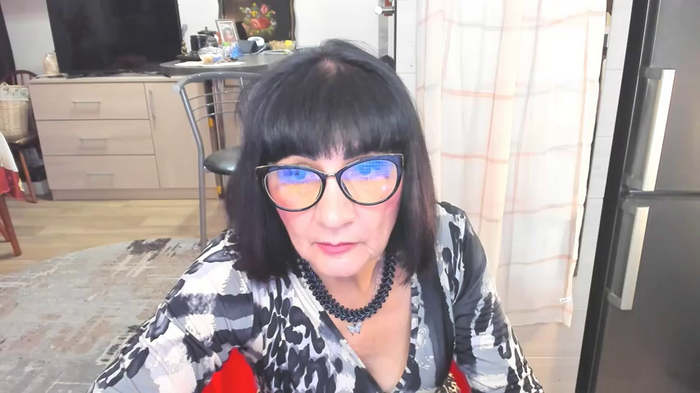 Tina_Joness