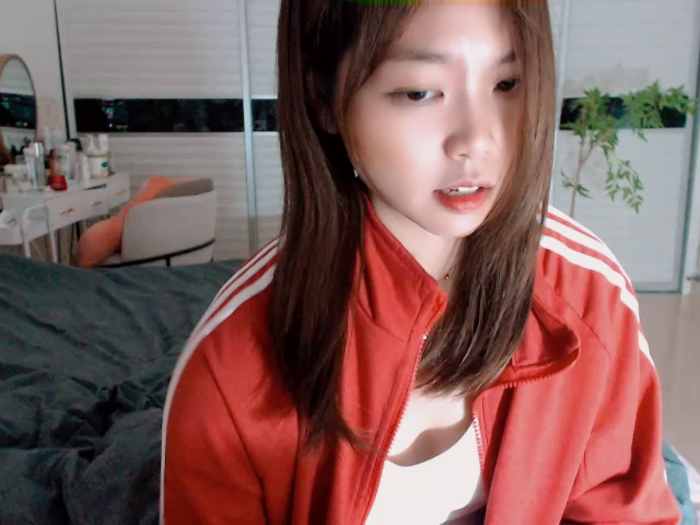 -Lucky_Girl