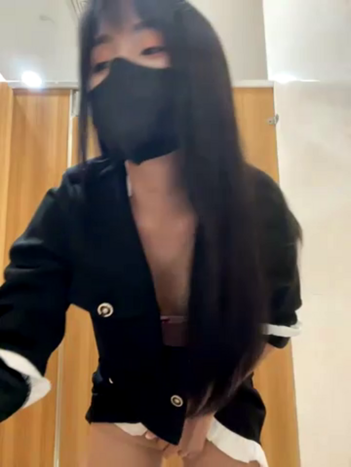 Asia-Lynn