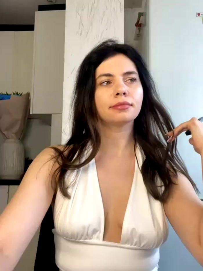 CurlyLara