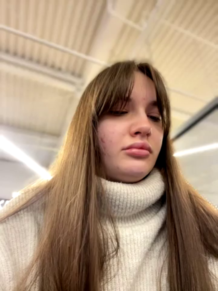 Holly_Molii