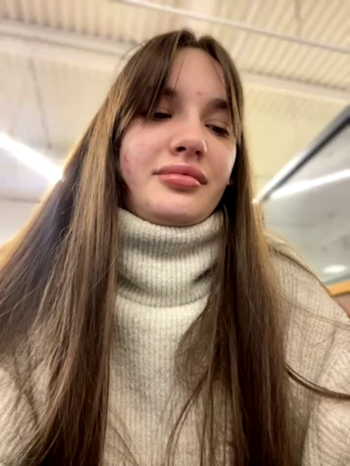 Holly_Molii