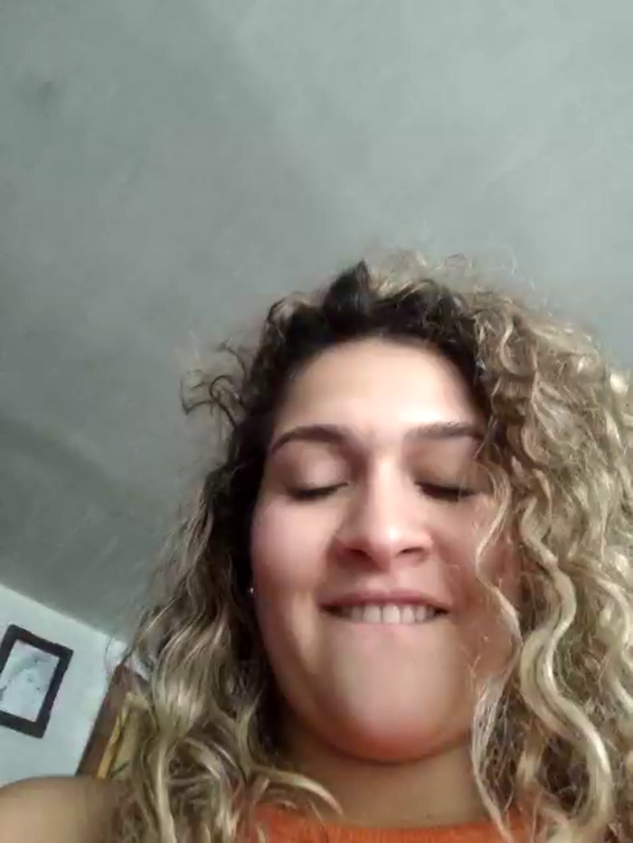 Sara_smiiith211
