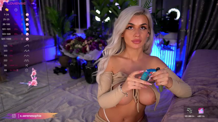 Serene_Sophiex