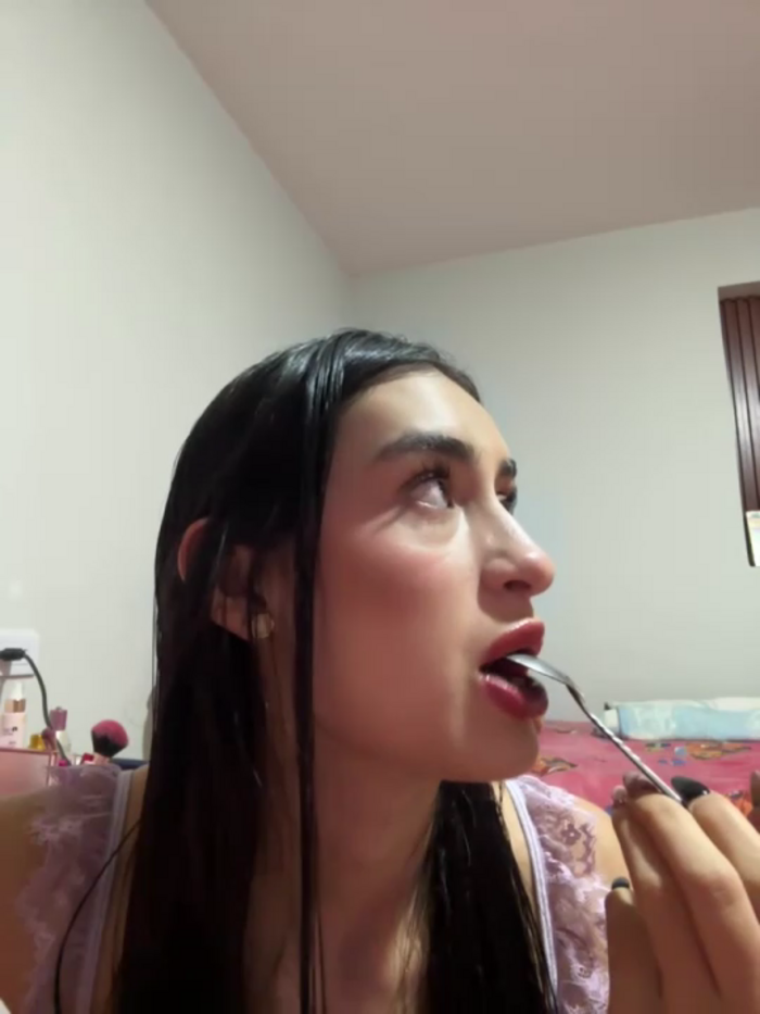 Alejandraa_pinkk_