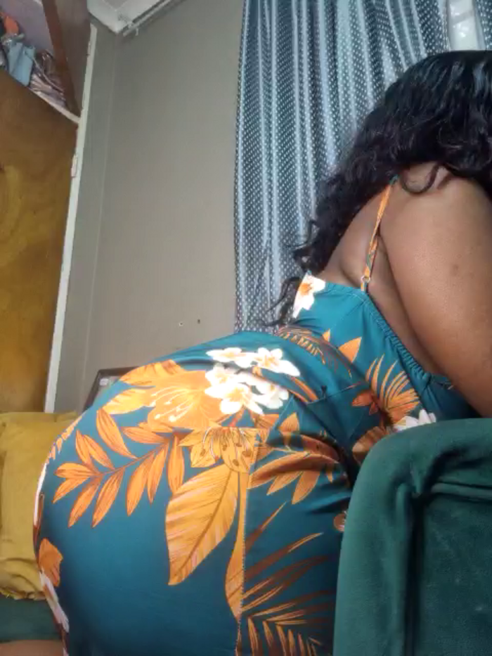 Bustygoddess32