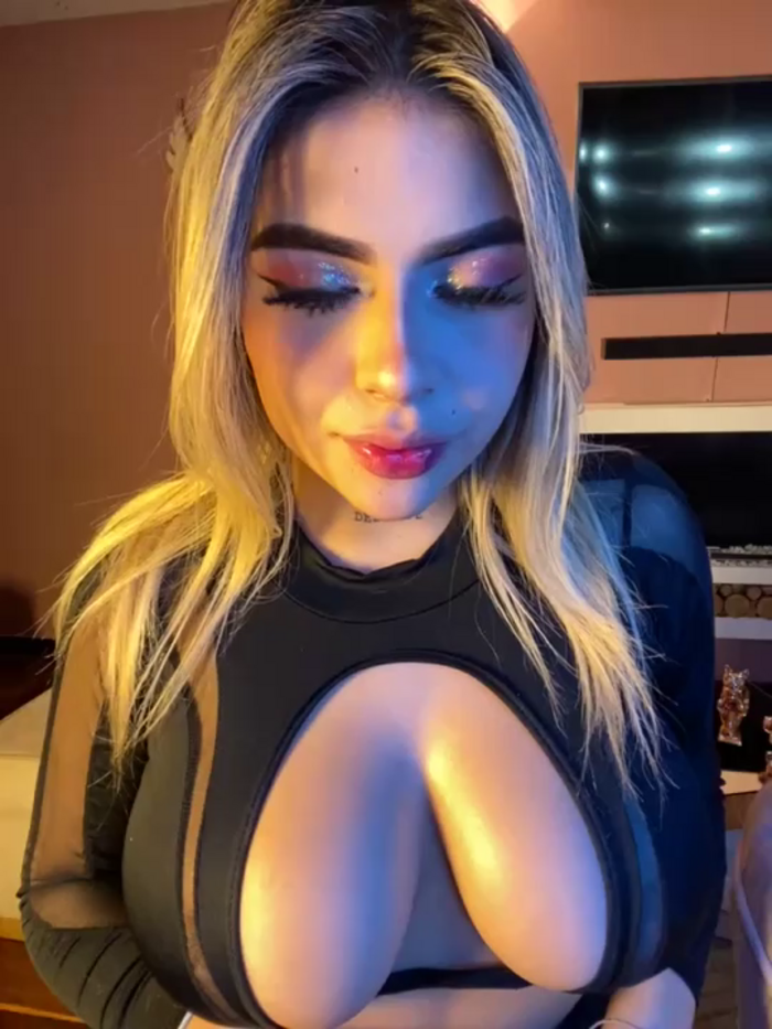 MiaWhitePink_