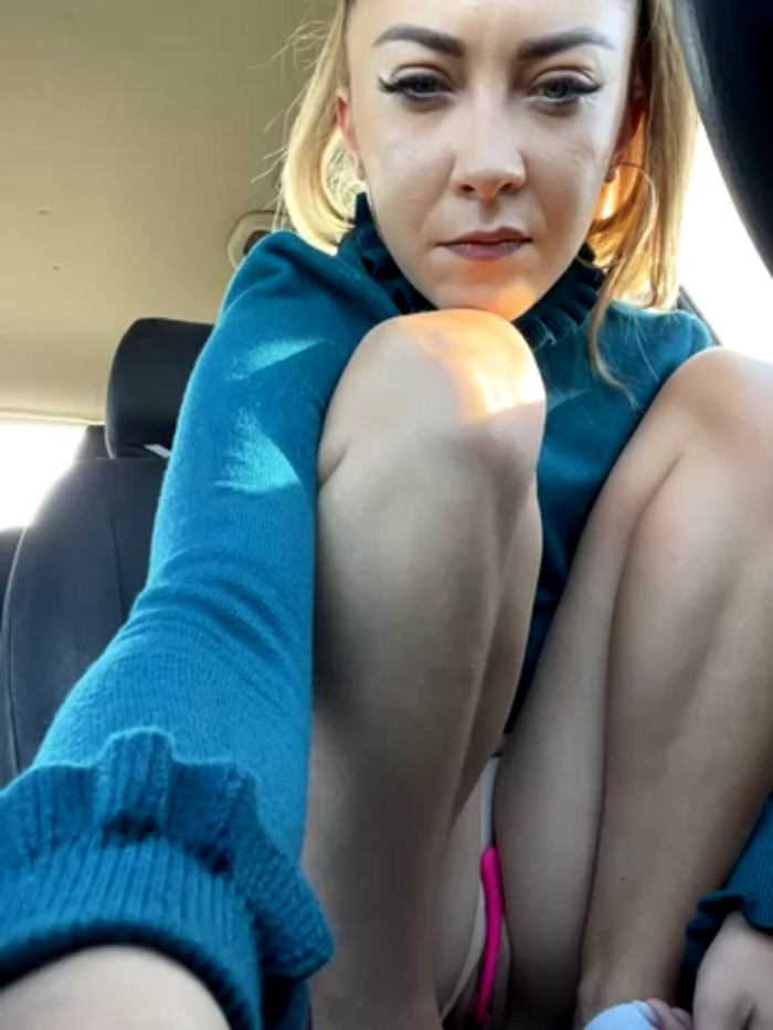 Risky_girl23