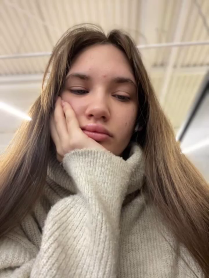 Holly_Molii