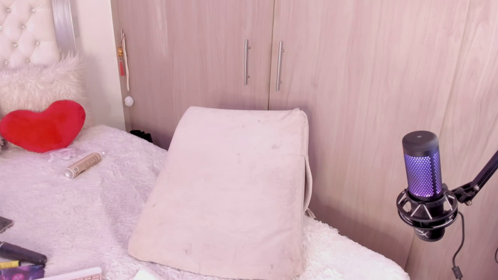 Nikole66_