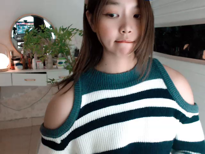 -Lucky_Girl