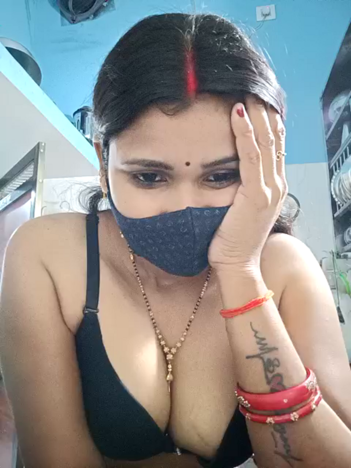 Sexy-cpl-anu