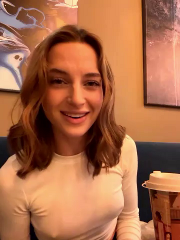 -AngelAri-