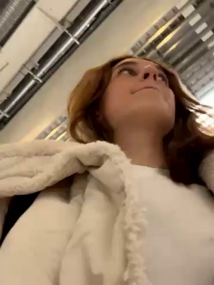 -AngelAri-
