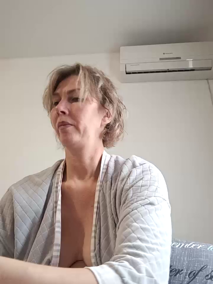 stellahere8