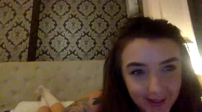 LucyLuxee19