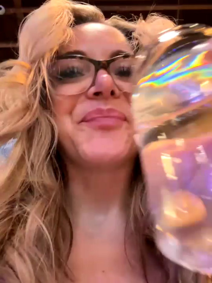 MessyNastyQueen