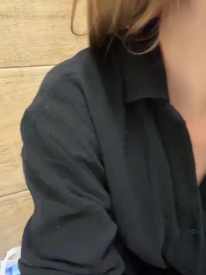 -AngelAri-