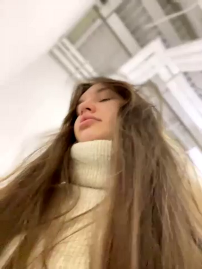 Holly_Molii