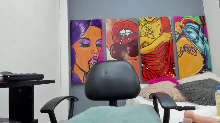 NICOLSKINNY1