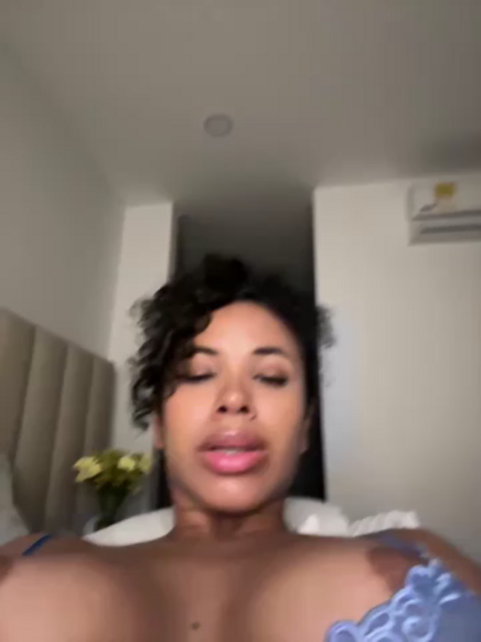 Brunettexio