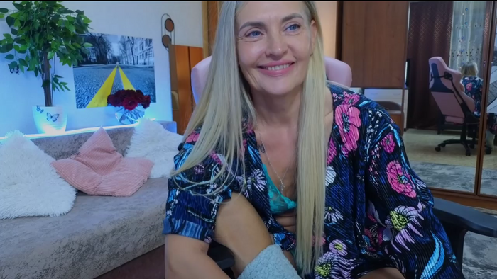 amelia_blondy