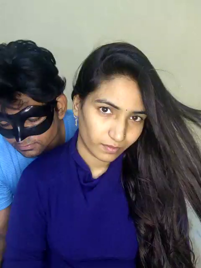 SexyIndianCouple