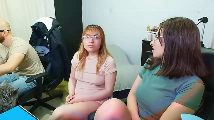 holly_and_honey69