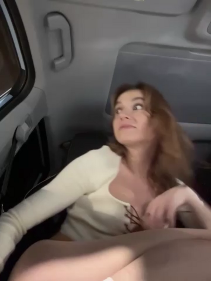 -AngelAri-