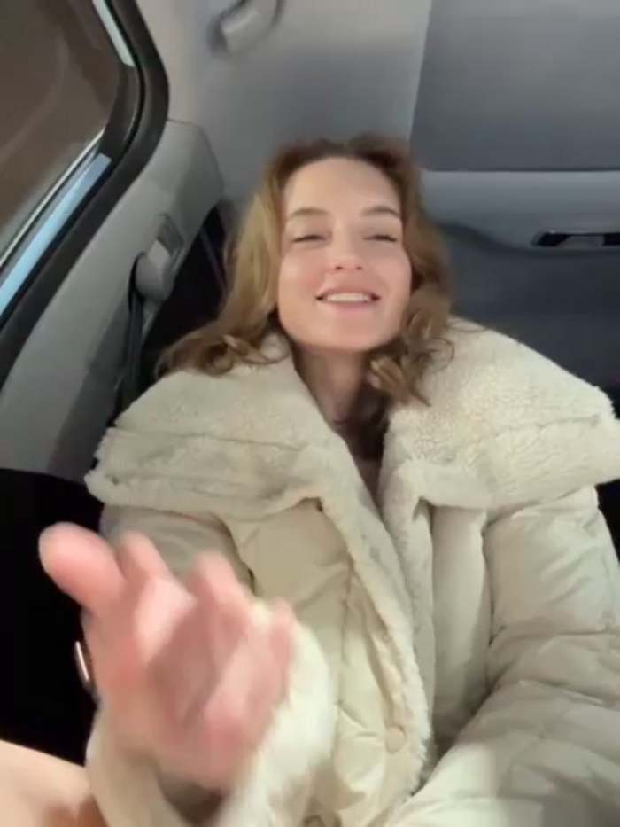 -AngelAri-