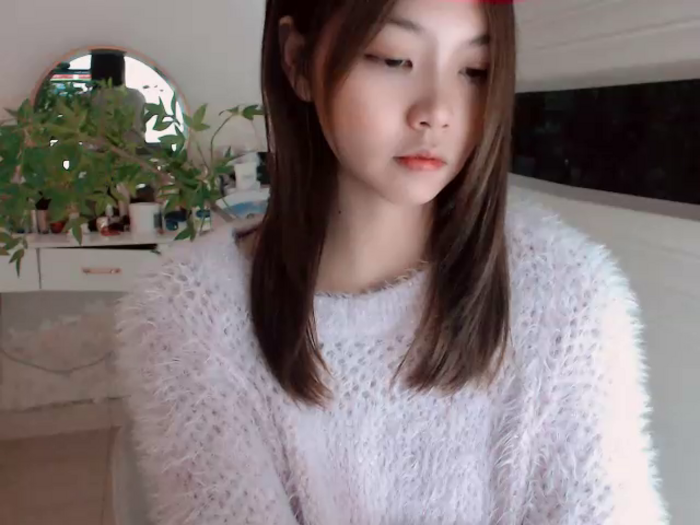-Lucky_Girl