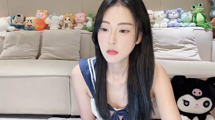 Angela-000