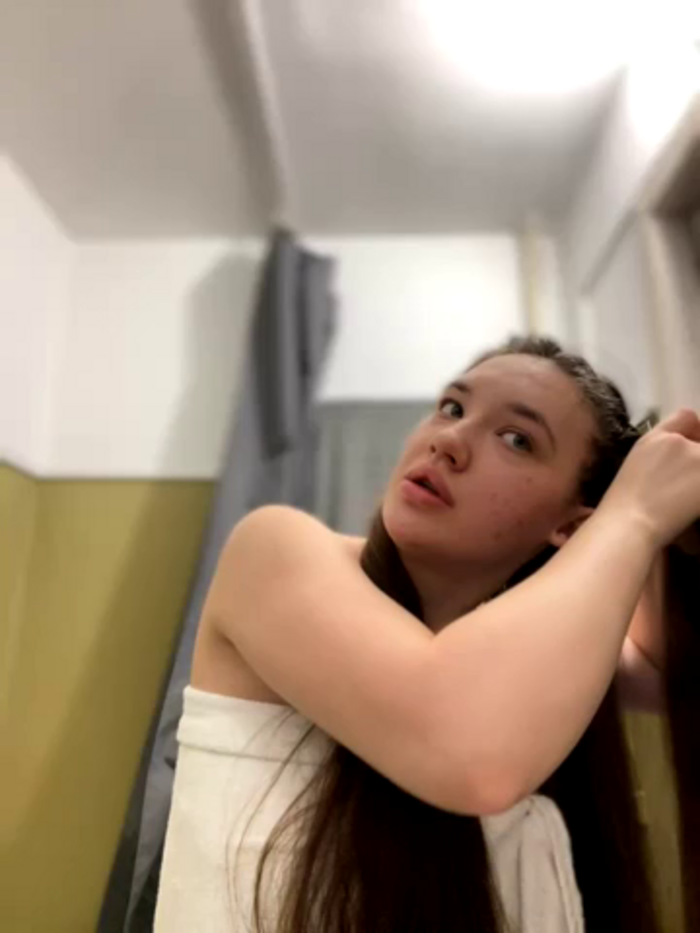 Holly_Molii