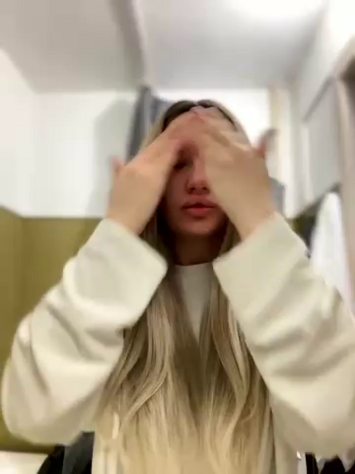 Holly_Molii