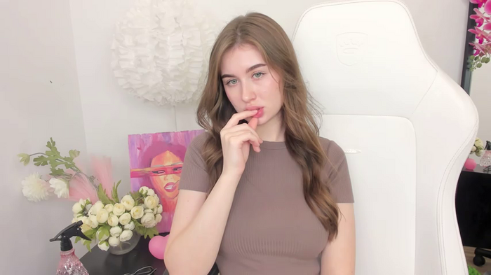 Lilly_Colins