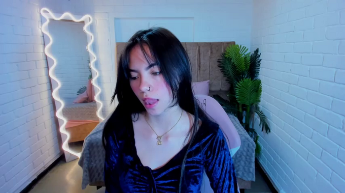 Roxanne_tay