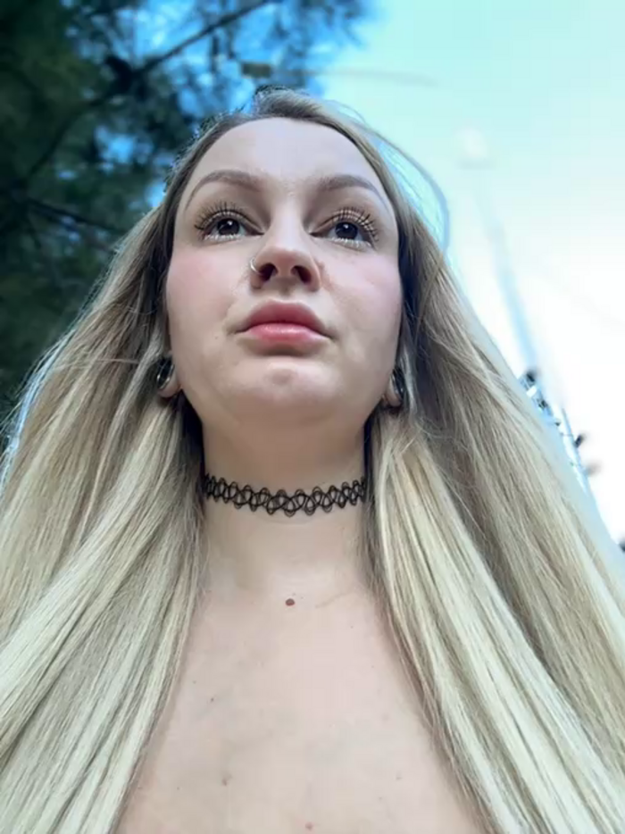 Teya_moon_