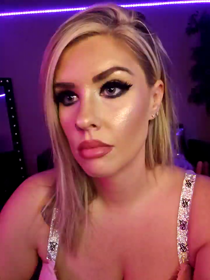 ellieconradxo