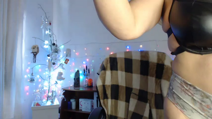 maya_hottt