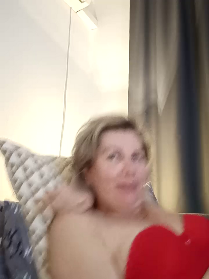stellahere8