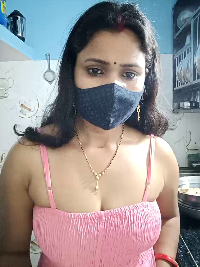 Sexy-cpl-anu