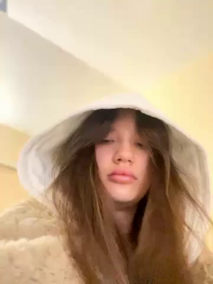 Holly_Molii