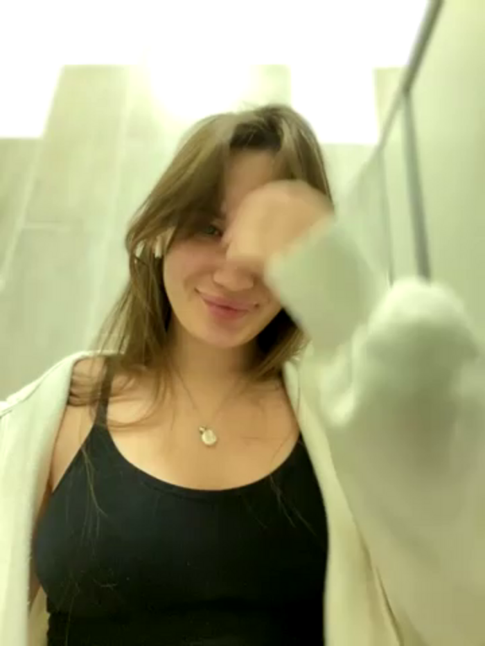 Holly_Molii