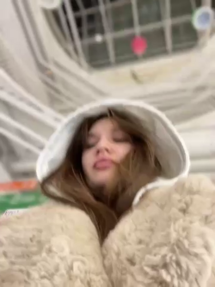 Holly_Molii