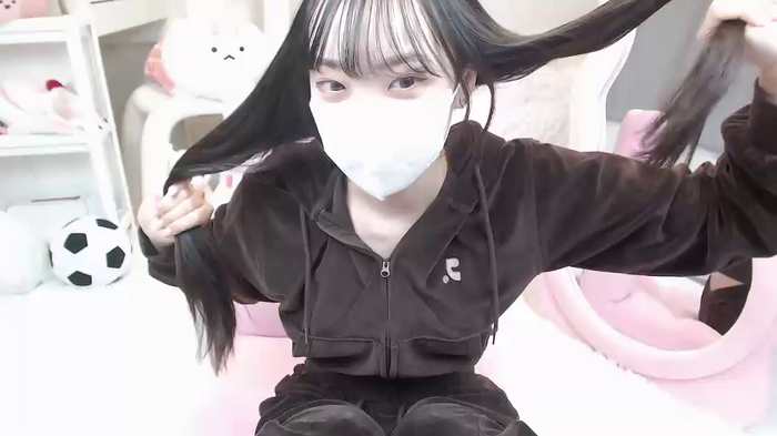 momo_room