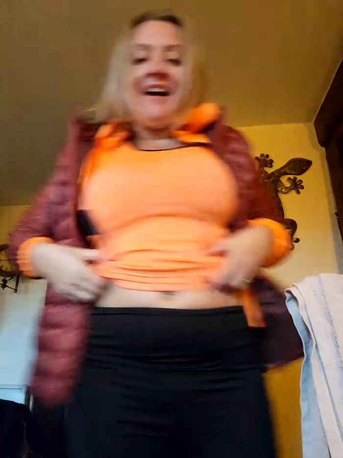 lady_charlyne